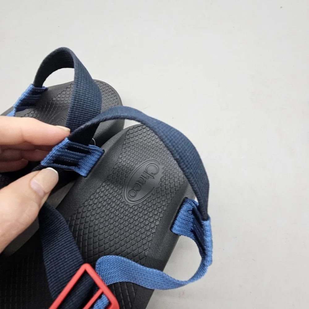 Chaco Bodhi Mens Navy Blue Sport Sandals Red Buckle CH108781Z Size 9